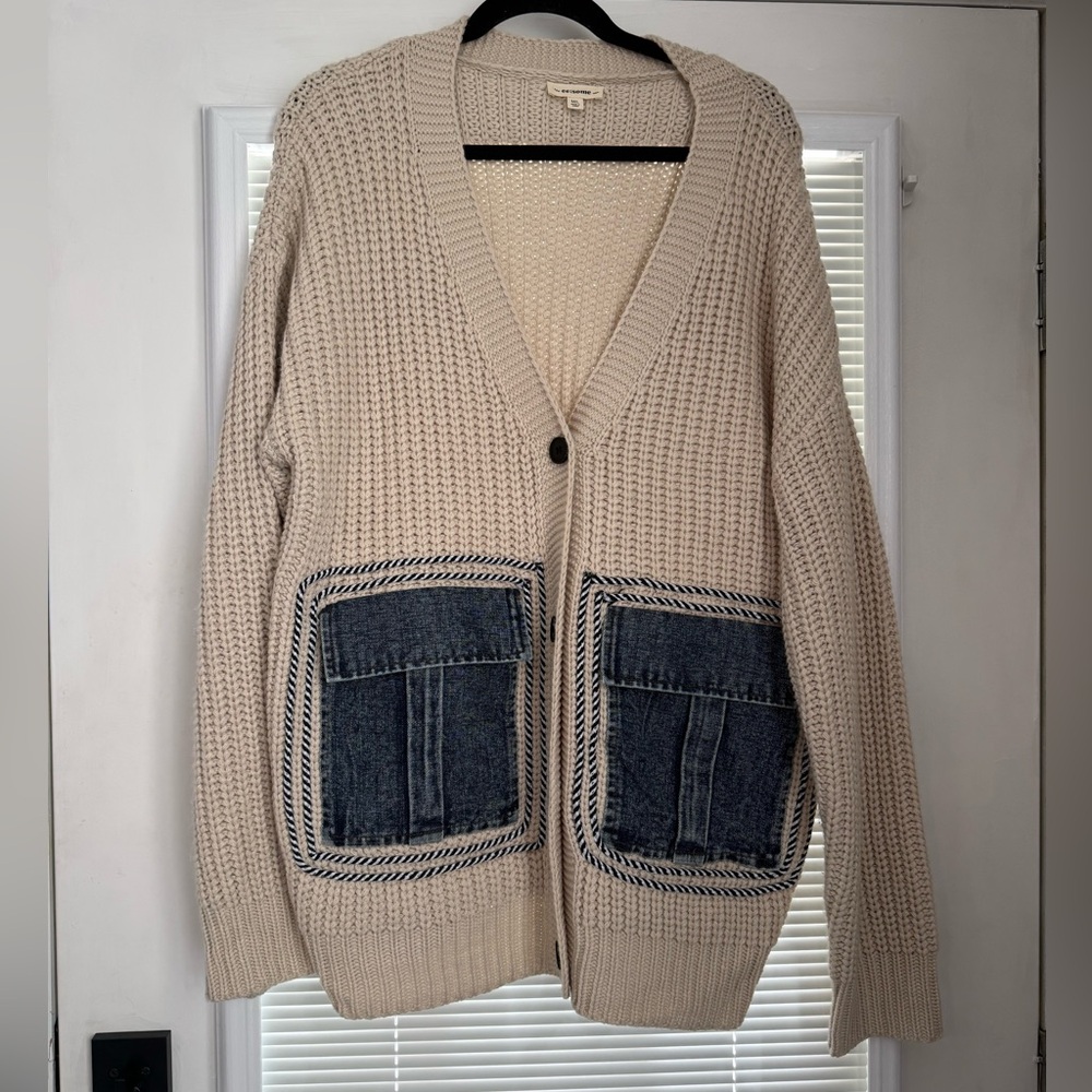 Eesome Cream Knit Sweater